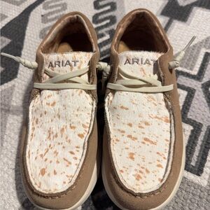 Ariat Women's Tan and Cream Loafers